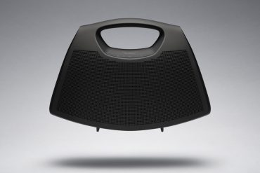 speaker bag Balenciaga | Bang & Olufsen.