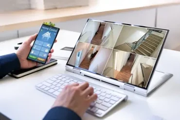 Interfaz de la aplicación móvil de SIGMA Seguridad mostrando el monitoreo inteligente y control de accesos para un hogar y empresa protegidos.